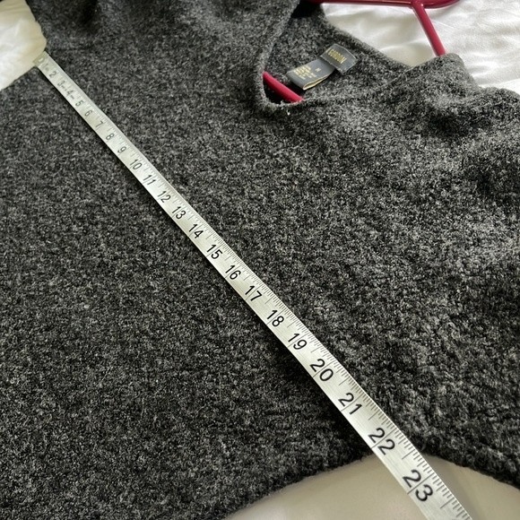 M. Gordon Wool Blend Sweater, Gray, Medium - Picture 4 of 7